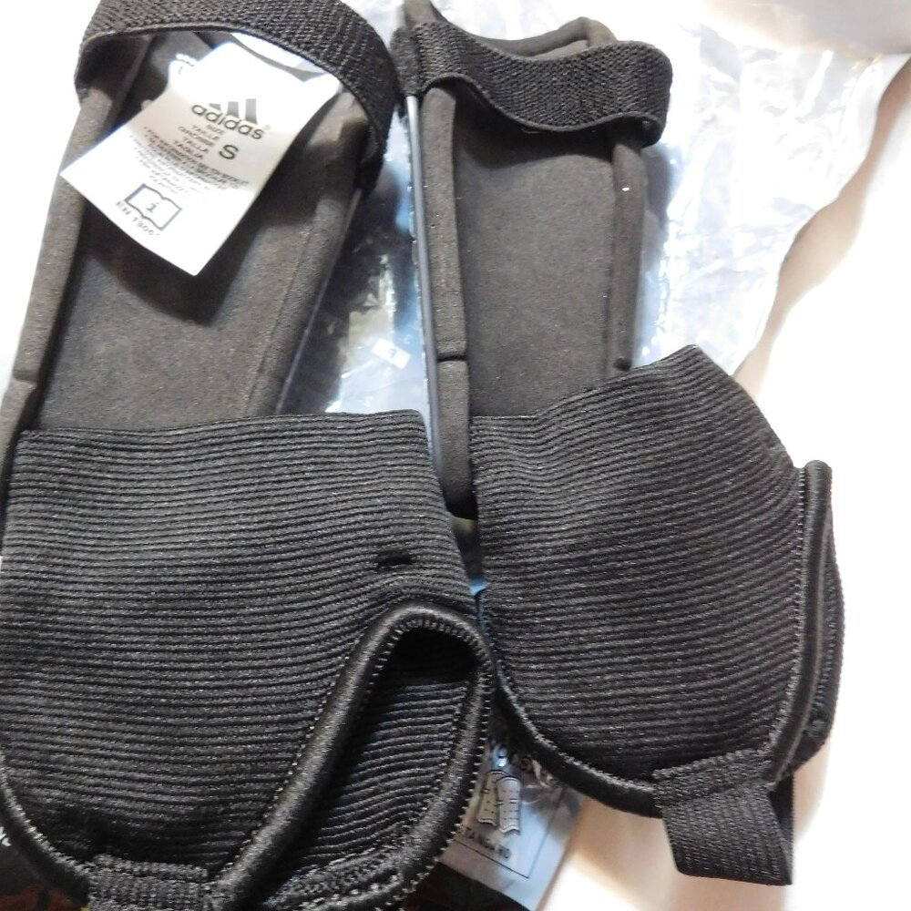 Adidas Messi Soccer Shinguard Size Small Ages 3-5 - Picture 3 of 6